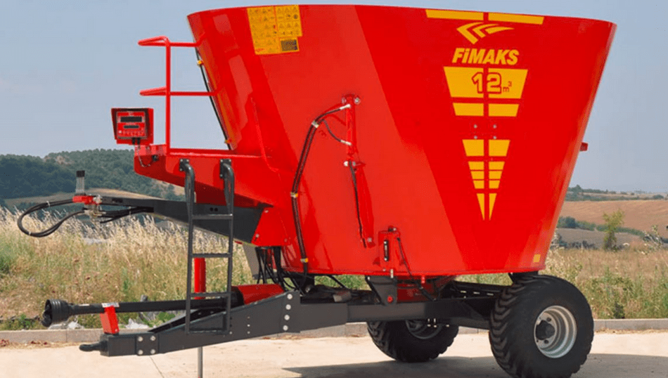 Carro mezclador de 12 m3 con descarga lateral mixer